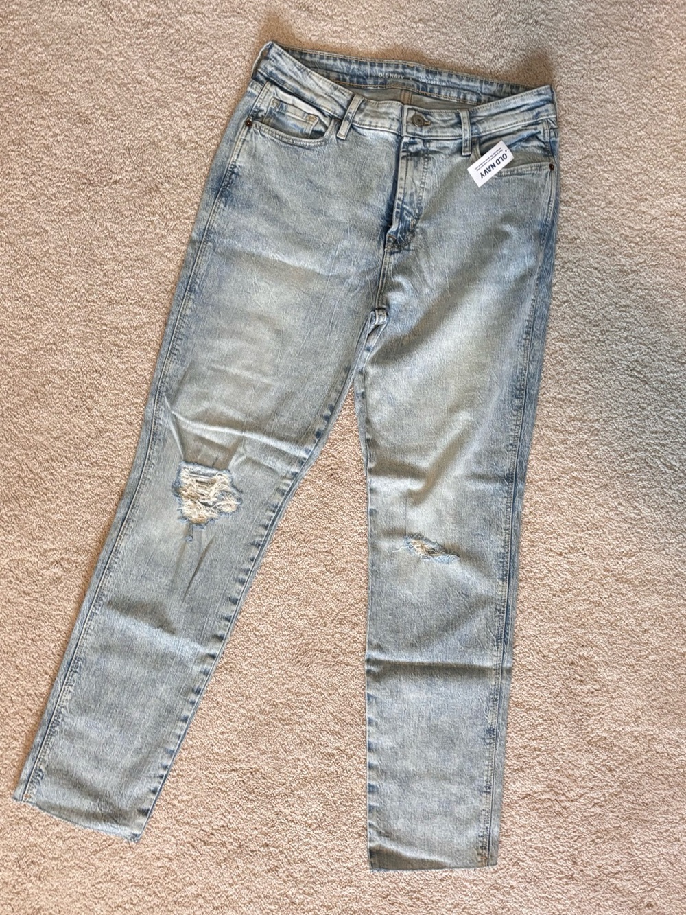 NWT High Waisted Light Blue Distressed Women’s Jeans